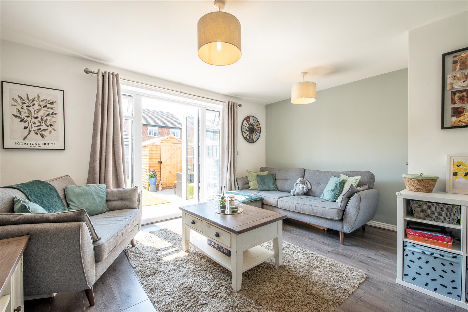 3 bed property in Wareham Close, Preston